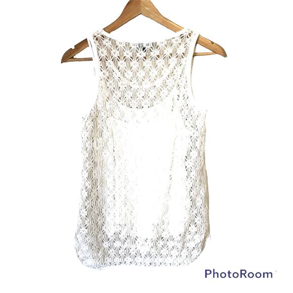 Vince Camuto Lace Top Women’s Size XS White Sheer Tank Lined Boho Crochet Boho - Picture 4 of 9